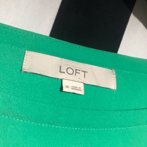 060 Bright Green Loft Blouse - Picture 2 of 5